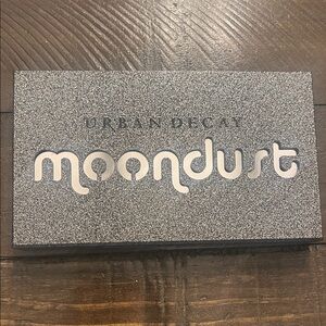 Urban Decay Moondust Palette - Glittery Gray